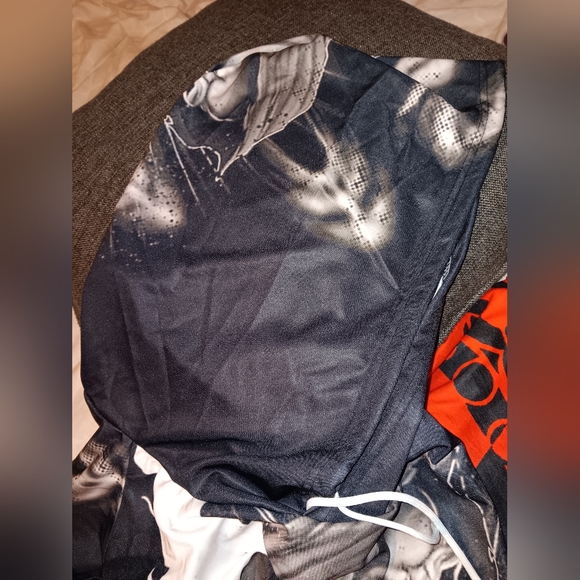 Skull poker hoody - Picture 8 of 12